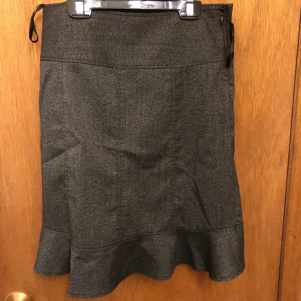 Smart Set pencil skirt with mermaid hem  - Size 3